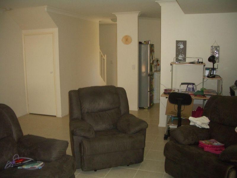 Lodge 3 Unit 4/87-91   Heeb Street, Ashmore QLD 4214