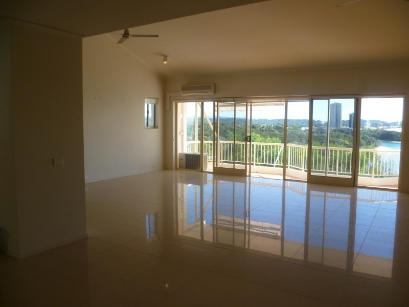 42 Duringan Street, Currumbin QLD 4223