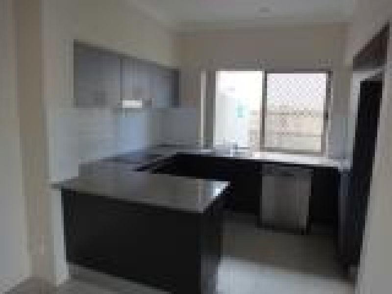 2 Weir Drive, Upper Coomera QLD 4209