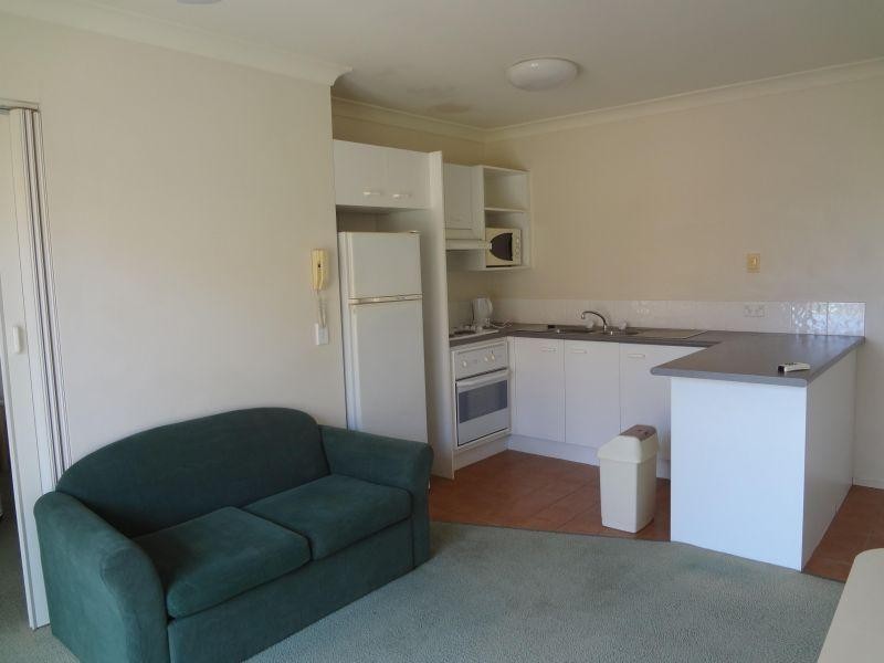 23/12 Lloyd Street, Southport QLD 4215