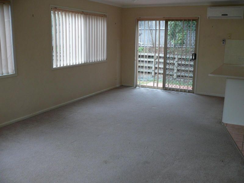 1A Alison Road, Carrara QLD 4211