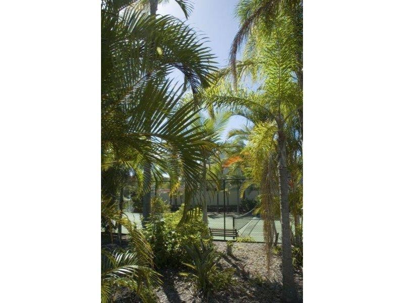 2 Coolgardie Street, Elanora QLD 4221