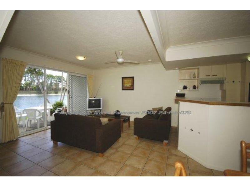 Townhouse 77/2 Coolgardie Street, Elanora QLD 4221