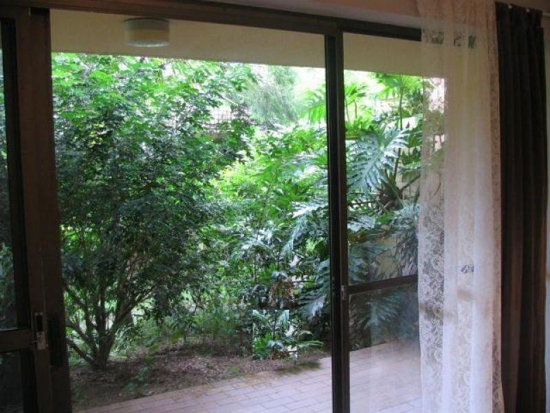 111 Markeri Street, Mermaid Waters QLD 4218