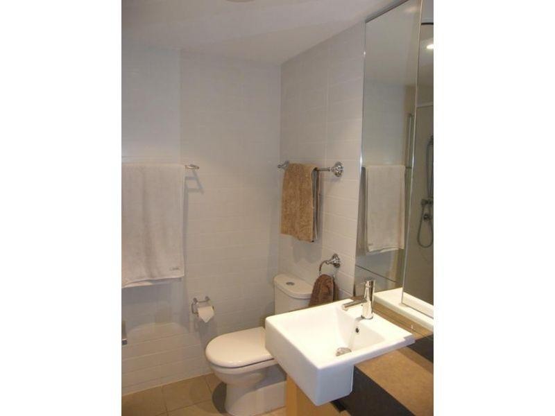 10 Pidgeon Close, West End QLD 4101