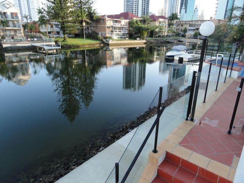 3/12 Paradise Island, Surfers Paradise QLD 4217