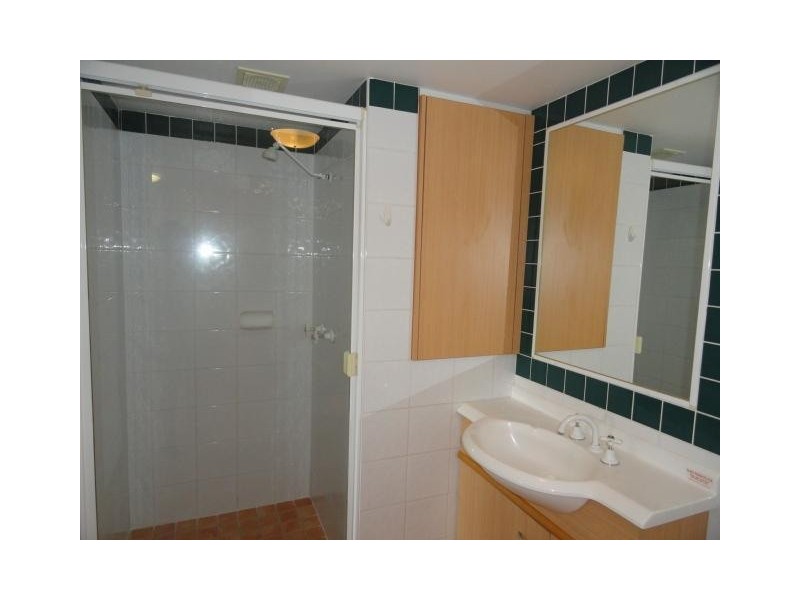 3/12 Paradise Island, Surfers Paradise QLD 4217