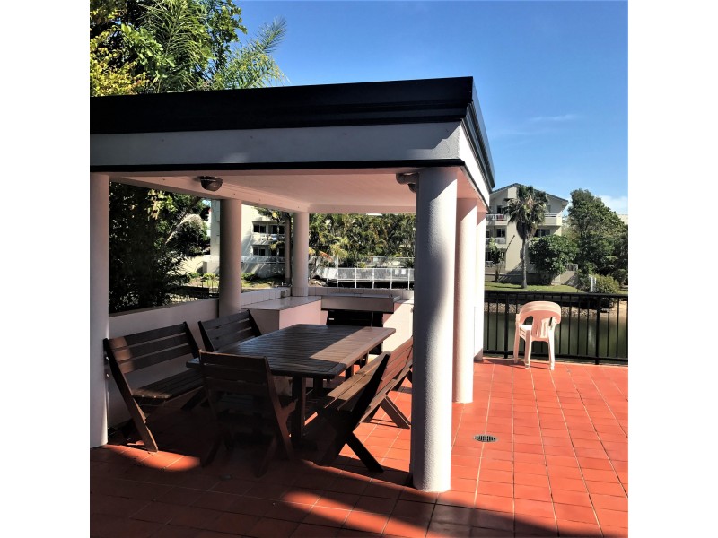 3/12 Paradise Island, Surfers Paradise QLD 4217