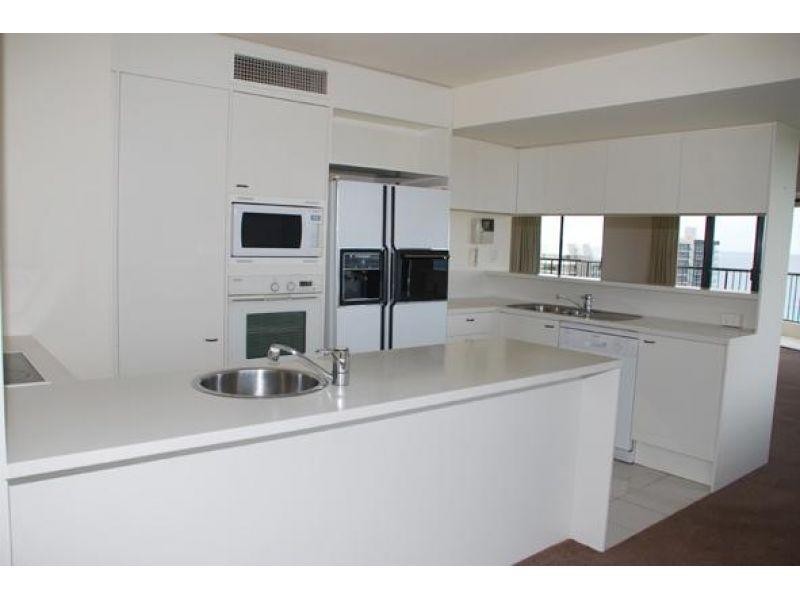 24 Breaker Street, Main Beach QLD 4217