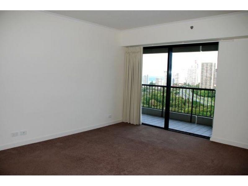 24 Breaker Street, Main Beach QLD 4217