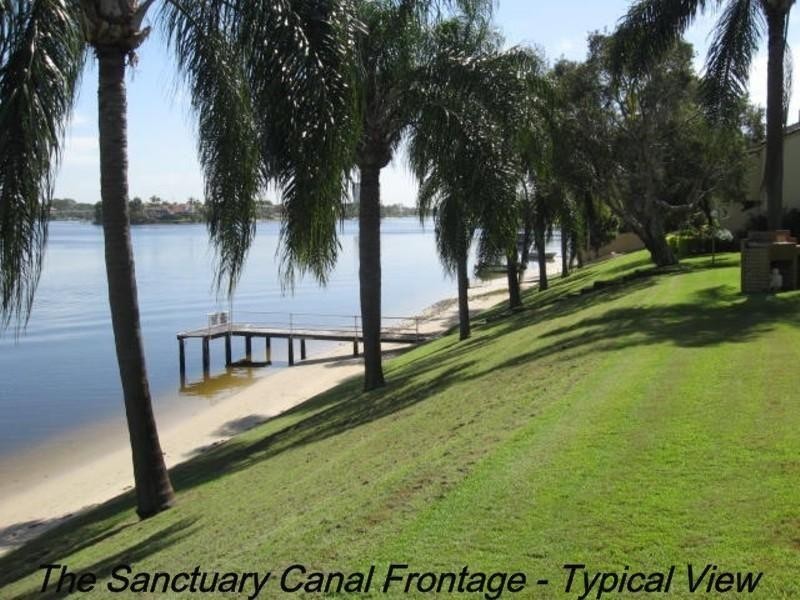 111 Markeri Street, Mermaid Waters QLD 4218