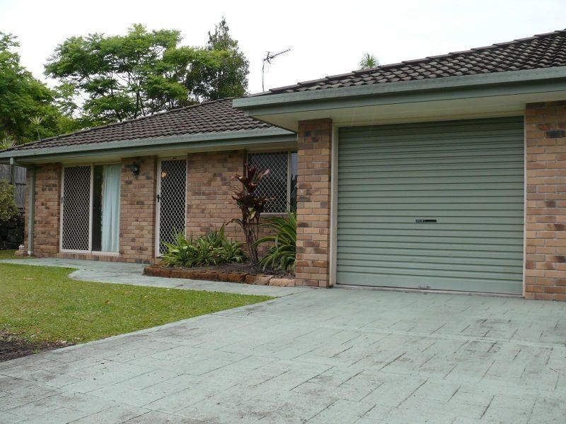 1A Alison Road, Carrara QLD 4211