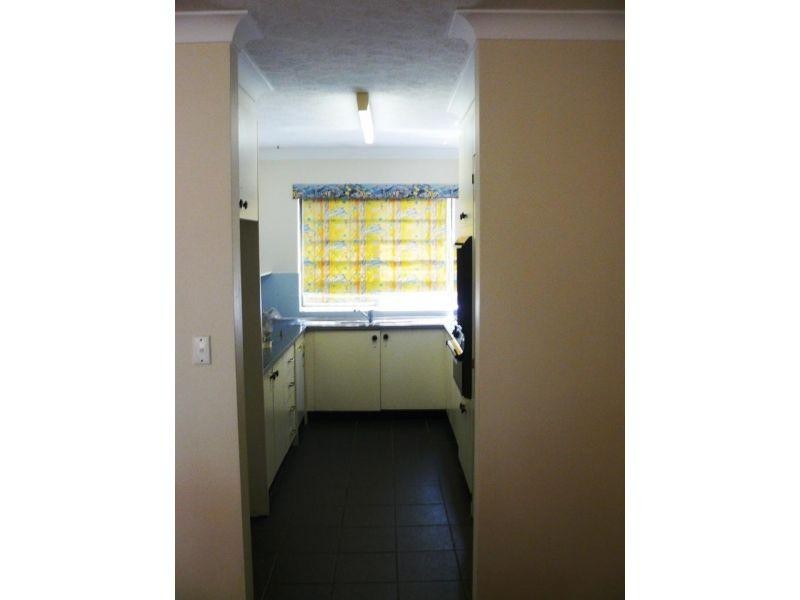 9 Bayview Street, Runaway Bay QLD 4216
