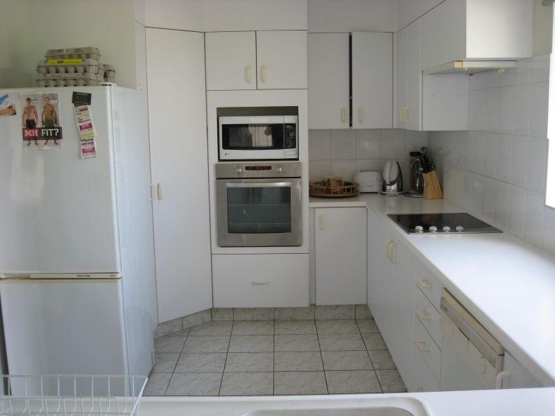 32/41a Broadwater Street, Runaway Bay QLD 4216