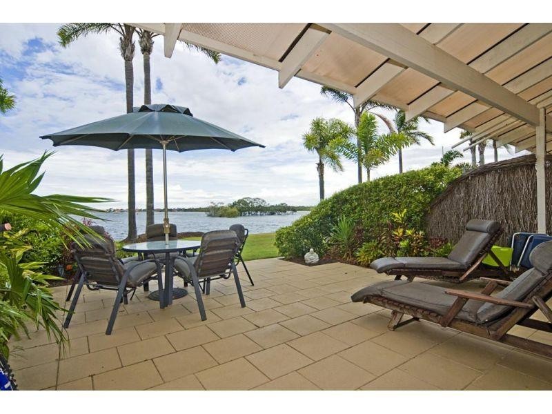 81 Boykambil Esplanade, Hope Island QLD 4212