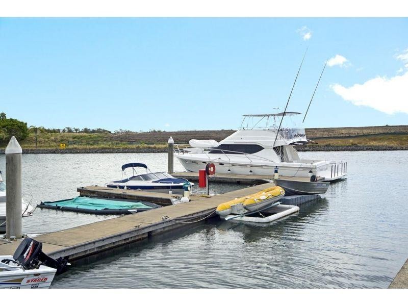 81 Boykambil Esplanade, Hope Island QLD 4212