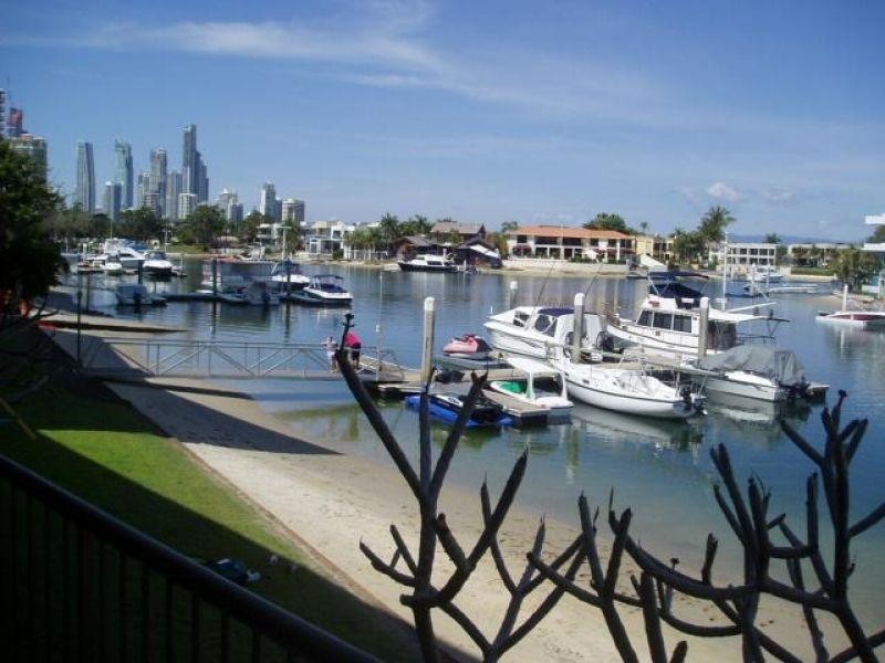 22 Commodore Drive, Paradise Waters QLD 4217