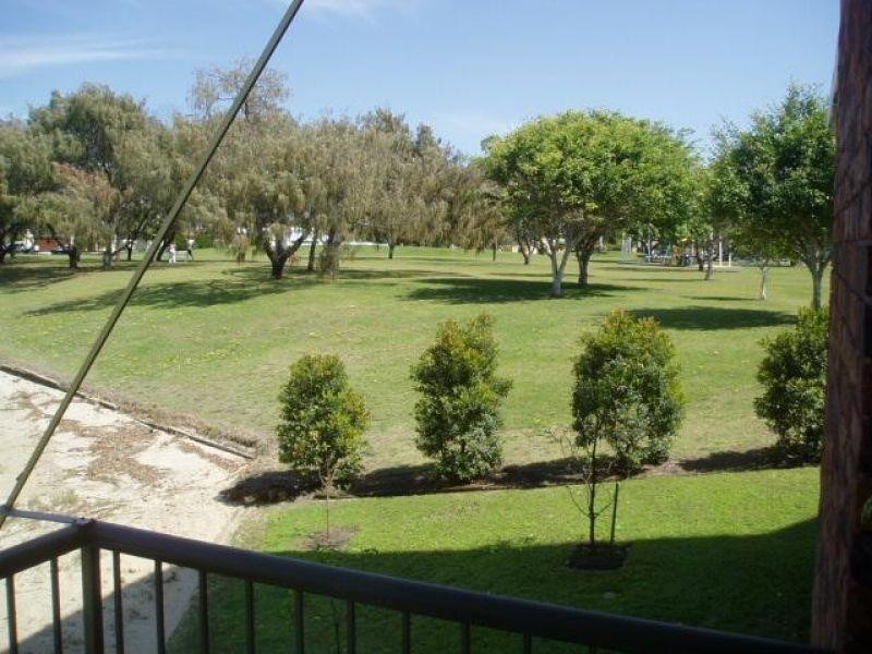 22 Commodore Drive, Paradise Waters QLD 4217