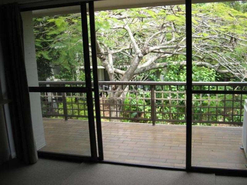 111 Markeri Street, Mermaid Waters QLD 4218