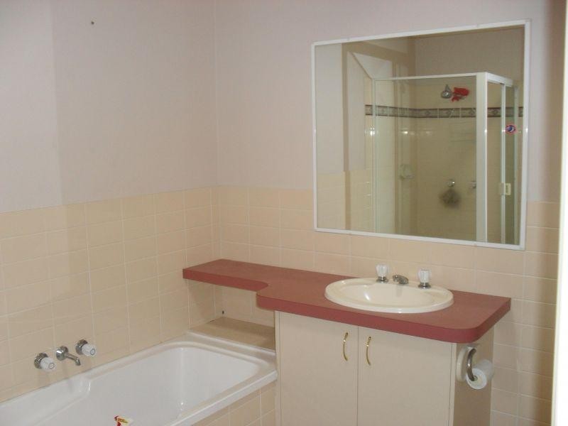 townhouse 21/36 Weedons Road, Nerang QLD 4211