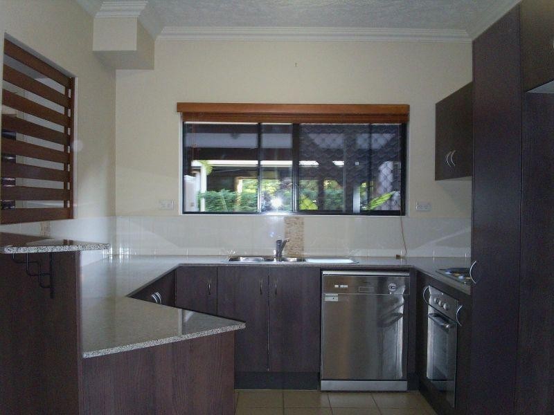 303 303/2 Rigg Street, Woree QLD 4868