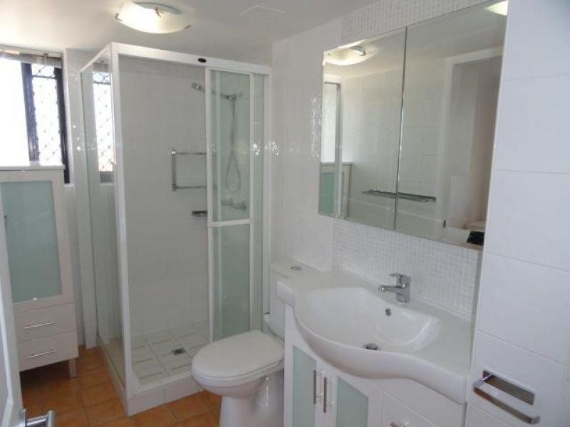 12 Paradise Island, Surfers Paradise QLD 4217