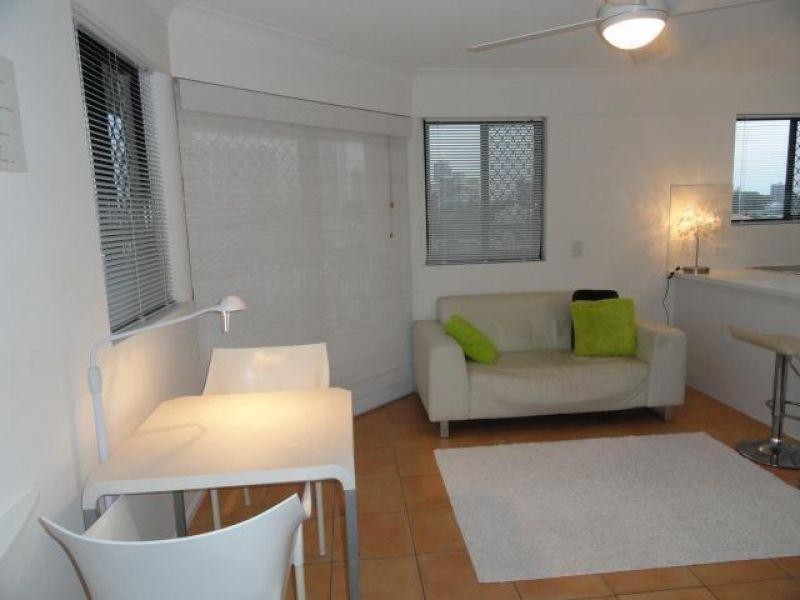 12 Paradise Island, Surfers Paradise QLD 4217