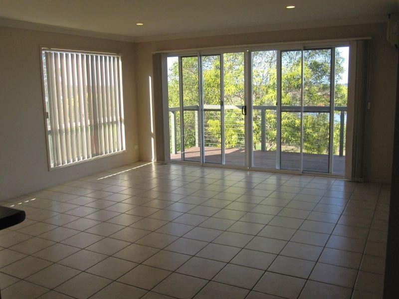 57/1 Sauvignon Parade, Upper Coomera QLD 4209