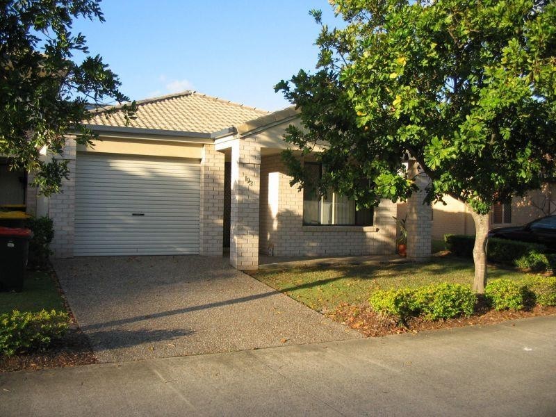 Duplex Villa 193/2  Falcon Way, Tweed Heads South NSW 2486