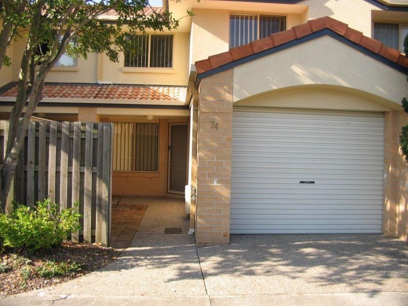 Town House 54/2  Falcon Way, Tweed Heads South NSW 2486