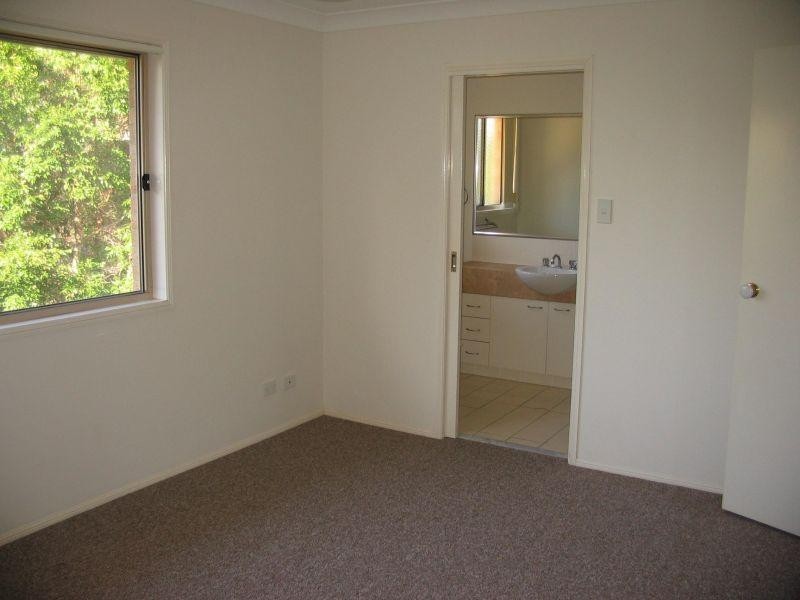 Town House 54/2  Falcon Way, Tweed Heads South NSW 2486