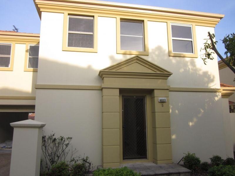05/99-101 Heeb Street, Benowa QLD 4217