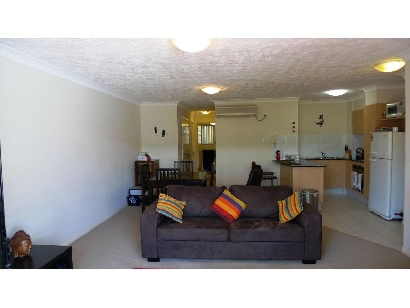 Labrador QLD 4215