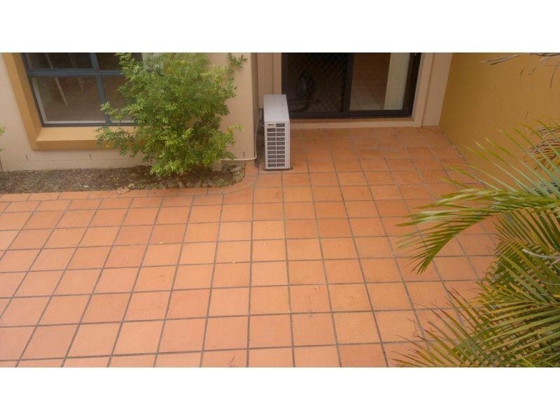 85 Palm Meadows Drive, Carrara QLD 4211