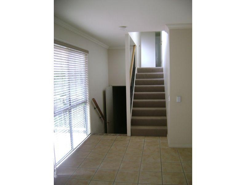 20 Fairway Drive, Clear Island Waters QLD 4226