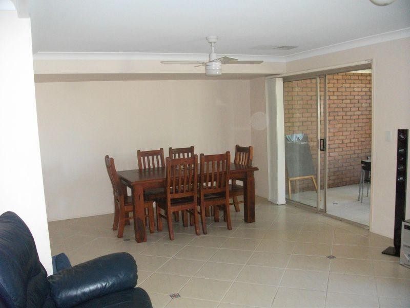 601 Pine Ridge Road, Biggera Waters QLD 4216