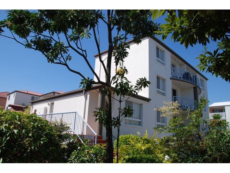 12 Lloyd Street, Southport QLD 4215