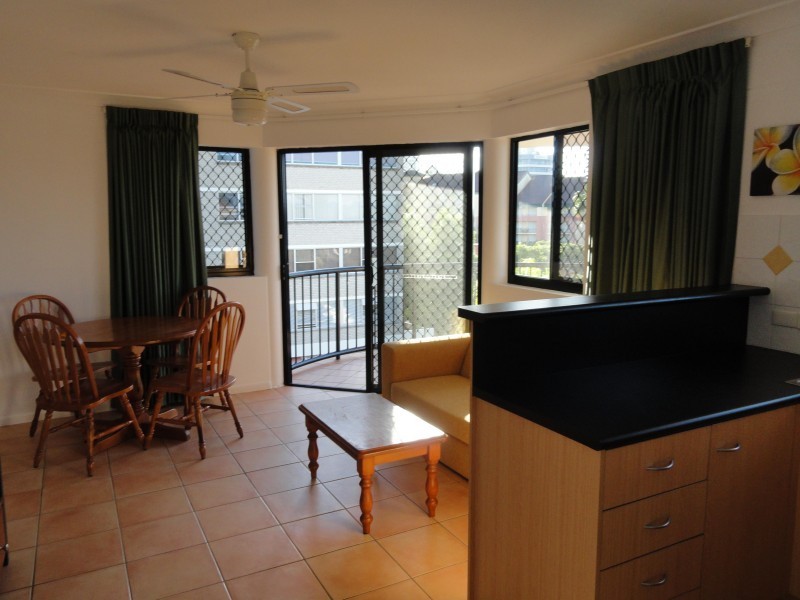 12 Paradise Island, Surfers Paradise QLD 4217