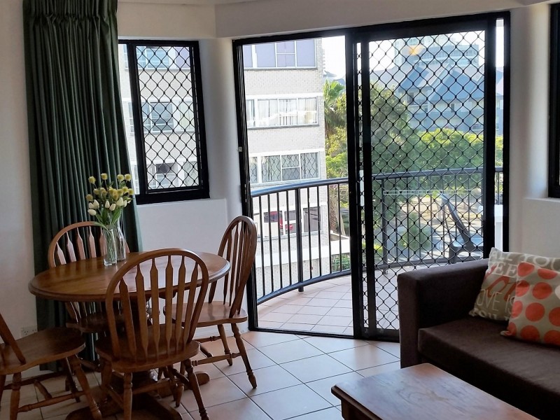 13/12 Paradise Island, Surfers Paradise QLD 4217