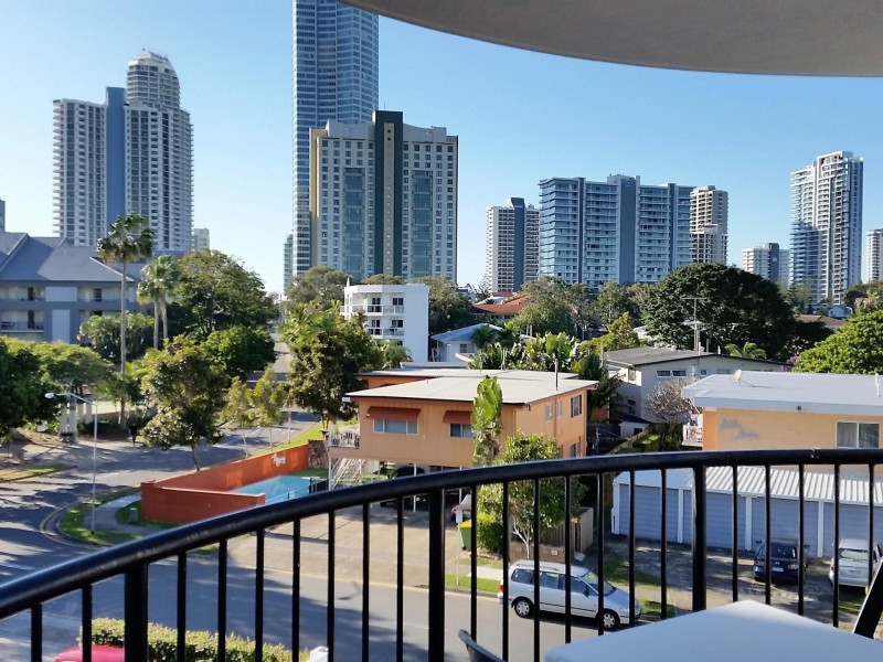 13/12 Paradise Island, Surfers Paradise QLD 4217