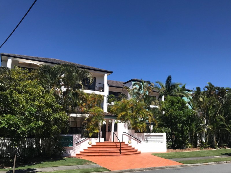 16-24 Purli Street, Chevron Island QLD 4217