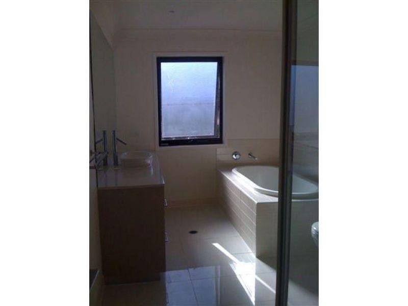 2 Inland Drive, Tugun QLD 4224