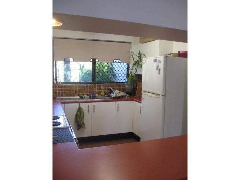 111 Markeri Street, Mermaid Waters QLD 4218