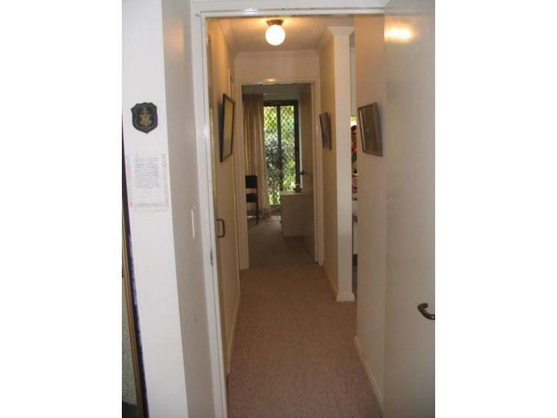 111 Markeri Street, Mermaid Waters QLD 4218