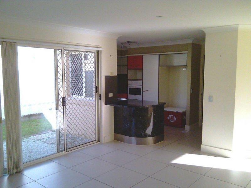 67/2 Langport Parade, Mudgeeraba QLD 4213