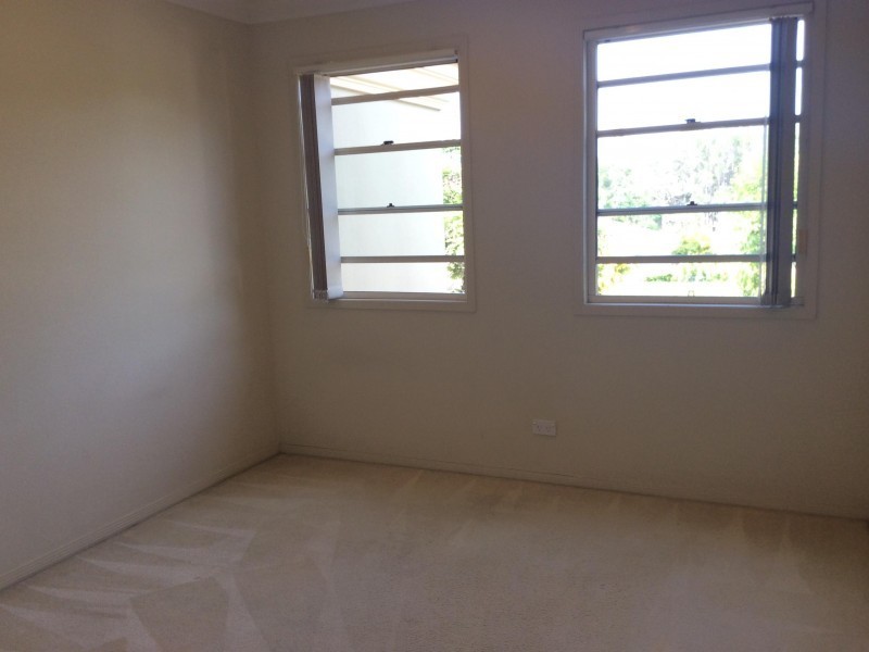 433  Brisbane Road, Arundel QLD 4214