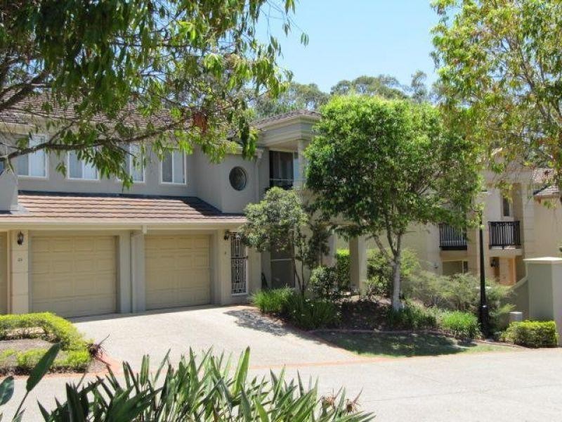 433  Brisbane Road, Arundel QLD 4214