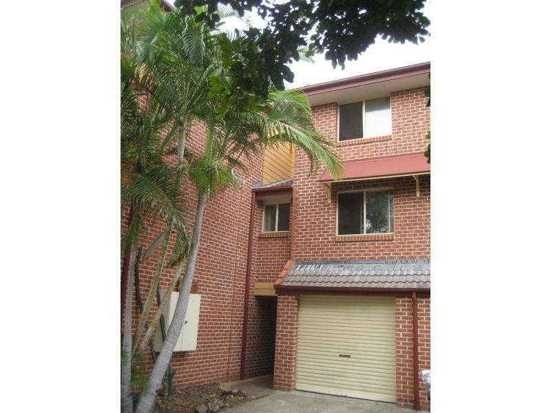 100 Racecourse Road, Bundall QLD 4217