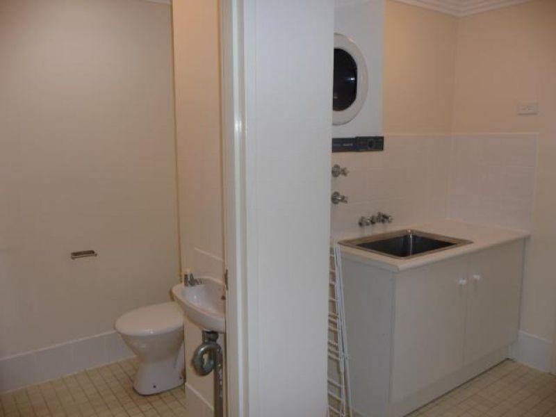 Unit 10/17 Laycock Street, Surfers Paradise QLD 4217