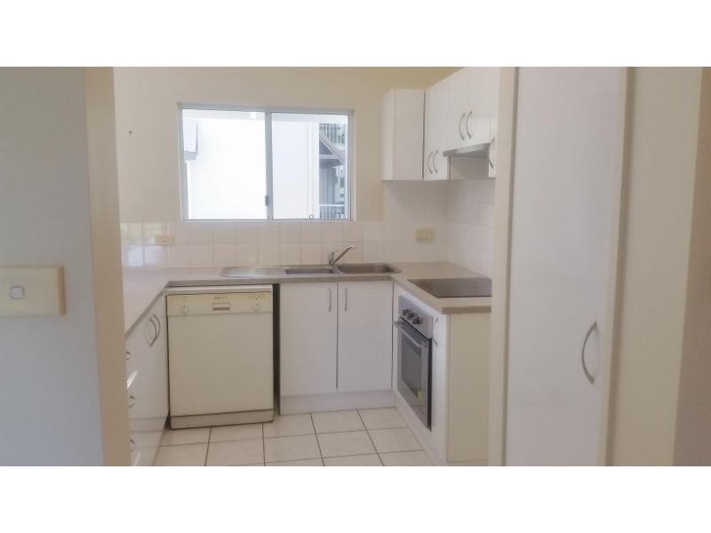 36-50 Patience Street, Cairns QLD 4870